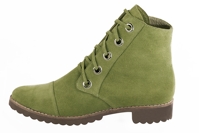 Women's pistachio green elegant ankle boots, with laces at the front. Round toe. Thick rubber soles - Profile view